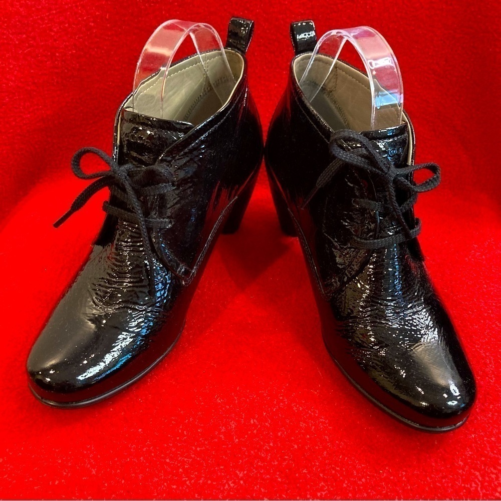 ECCO Sz 37 Funky Heel Dark Academia Patent Lace Up Heeled Booties